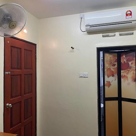 Kb Guesthouse Mersing Exteriör bild